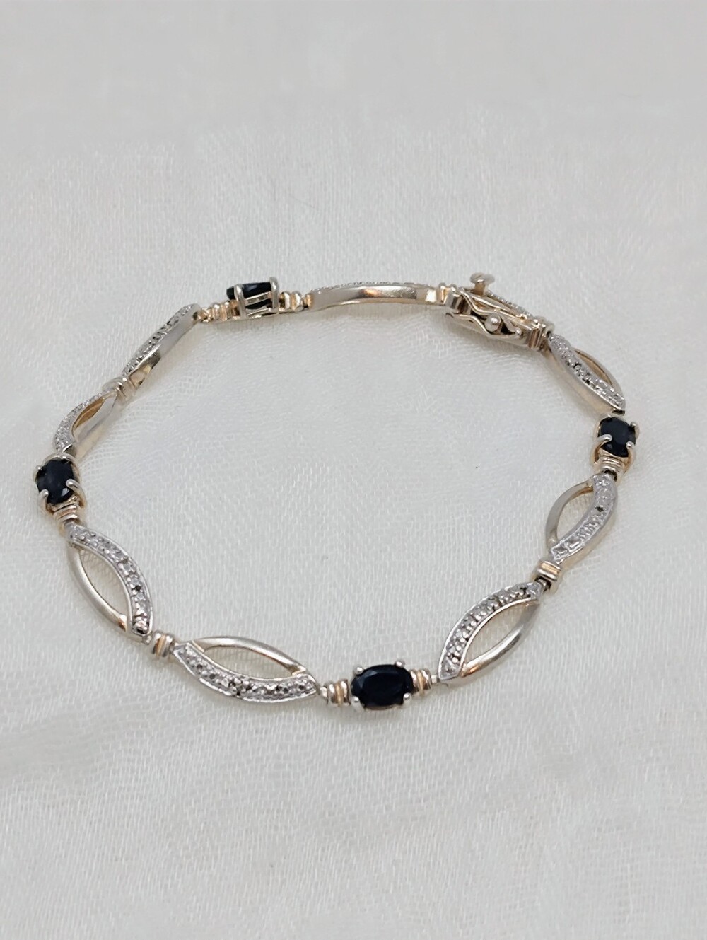 Vintage 925 Sterling Silver Genuine Sapphire Classy Tennis Bracelet